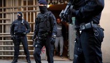 Задържаха обирджиите на Зидан, Иско, Мората и Партей