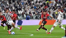 Дербито Милан - Юве е за титла и Топ 4