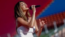 Бивша на Гришо уникално секси на сватба в Мексико + СНИМКИ