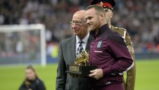 Рууни с последни думи към сър Боби Чарлтън