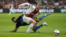 Юве иска Матиас де Лайт