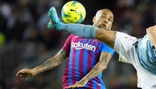 Барса изгони легендата Дани Алвеш