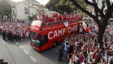 Севиля иска да задържи новия си герой