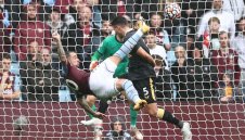 Вила удари Нюкасъл с гол-шедьовър на Дани Ингс