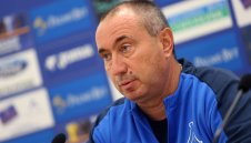 Мъри Стоилов готви голяма изненада в Левски