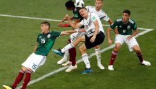 Ацтеките огладняха: Искаме първото място в групата!