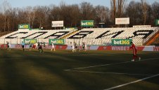 Славия падна от сърби