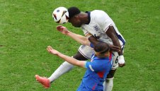 Нюкасъл с нов опит за национал от Палас