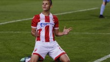 Айнтрахт взе "новия Йович" от Цървена звезда