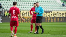 Ботев Враца и Хебър спукаха топката в битката за оцеляване