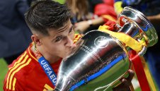 Мората отива в Милан заради Ибрахимович