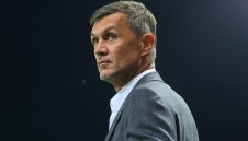 Милан преподписва с трио звезди