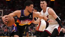 Слънцата заслепиха и Маями и вече са в плейофите