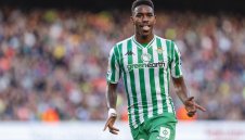 Сделка: Барса договори Фирпо от Бетис, взима го на промоция