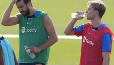 За съд ли е Барса? Казусът с де Йонг е исторически