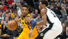 И Юта помете Сан Антонио