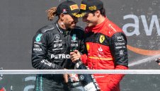 Карлос Сайнц няма лоши чувства към Люис Хамилтън
