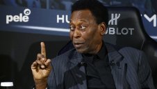 Приеха Пеле по спешност в болница