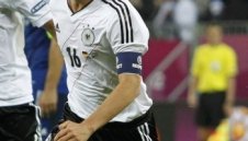 Лам: Италия е по-силна от Англия