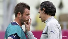 Касано: Дано няма пе*али в Италия