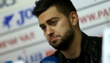 Левски вдига заплатата на контузения си голмайстор