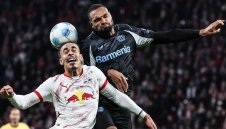 Шампионът и Дортмунд с еднакви издънки, пропиляха солиден аванс