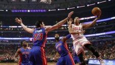 Детройт надви Чикаго след трилър с 4 продължения