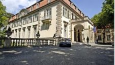 Жените на германците с ВИП-билети
