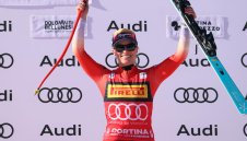 Лара Гут-Бехрами триумфира в супергигантския слалом в Кортина Д'Ампецо