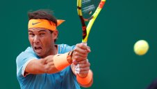 Надал не остави шансове на своя добър приятел Ферер и е на 1/4-финал в Барселона