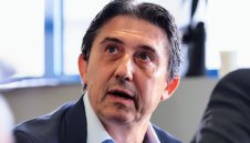 Остава ли треньор? От Левски обявиха бъдещето на Веласкес