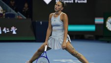 Секси тенисистка омайва от Малдивите + СНИМКИ