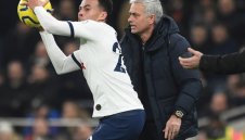 Драма в Англия: Тотнъм видя сметката на Ман Сити и доближи Ливърпул до титлата