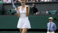 Шарапова мина през Коко