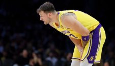 Лоши новини за Лейкърс. Дончич е с контузия