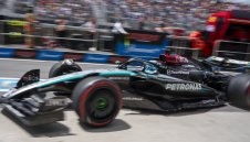 Сензация в Канада! Ръсел с полпозиция, провал за Ферари