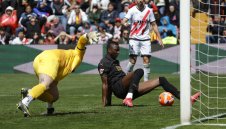 Валенсия яде от меда на "пчеличките" в края