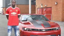 Нов в Юнайтед ще лети по улиците в Манчестър