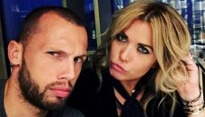 Хейтинга "взриви" Холандия: Тежко е! Вече нямам пари за самолет + СНИМКИ