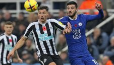 Няма само да пръска пари! Челси шокира с цена на албанец