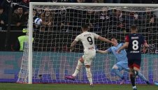 Трудно, но сладко! Гол-шедьовър и късмет измъкнаха Милан срещу слабак