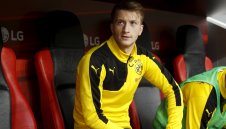 Заради тревата? Ройс остана на дивана, докато Борусия се бори с "лилиите"