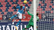 Осимен с коронавирус, в Наполи бесни