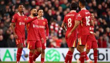Ливърпул мина през Ипсуич и продължава марша към титлата 