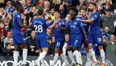 Ливърпул едва оцеля на "Стамфорд Бридж", Стъридж спаси тима срещу Челси с късен гол