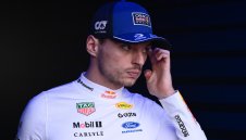 Макс не смята да напуска Ф1, но работи и за подобрения