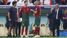 Снайперисти-пенсионери: Пепе се нареди до Роже Мила