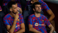 Барселона разкарва Пике, намери му заместник