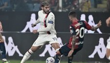 Лудост в Генуа! Милан измъкна драматична победа с Жиру на вратата и изскочи на върха