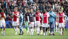 Аякс се подсили с халф от Испания